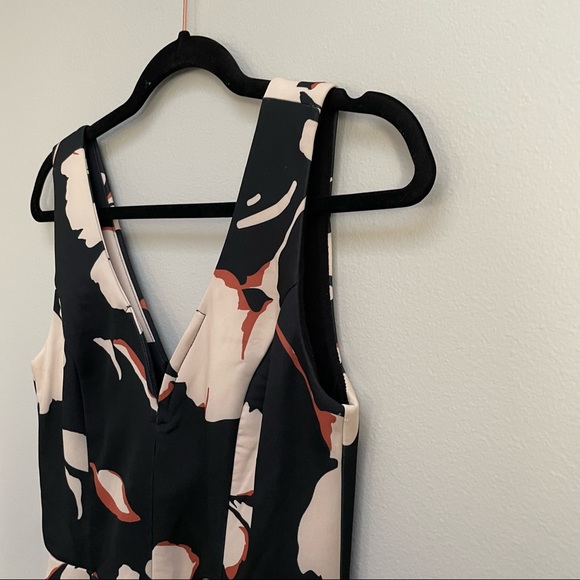 Anthropologie Amora dress Maeve scuba material large floral fit and flare size 6 - Picture 4 of 10